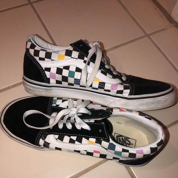 shoe show checkered vans